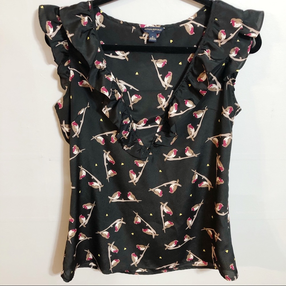 Banana Republic Sleeveless Bird Print Top